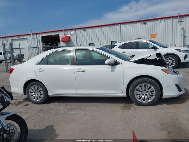 Продажа на аукционе авто 2014 Toyota Camry Le, vin: 4T4BF1FK4ER380175, номер лота: 45999518