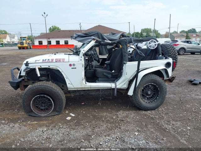 Auction sale of the 2017 Jeep Wrangler Sport 4x4, vin: 1C4AJWAG1HL726475, lot number: 45999536