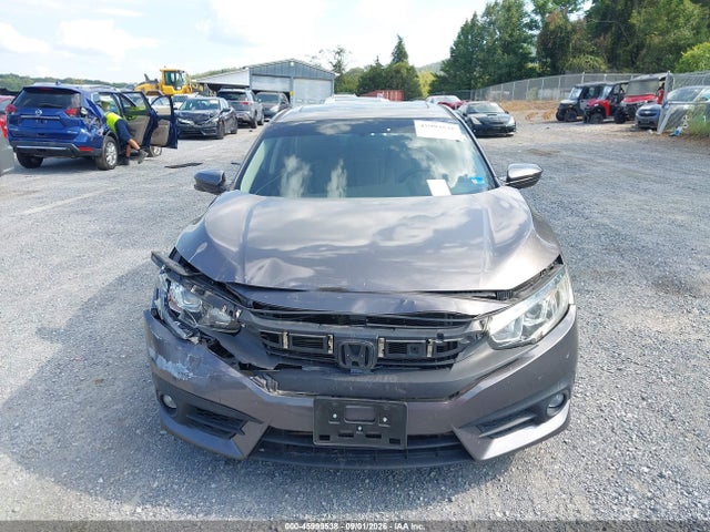 45999538 :رقم المزاد ، JHMFC1F37JX022691 vin ، 2018 Honda Civic Ex-t مزاد بيع