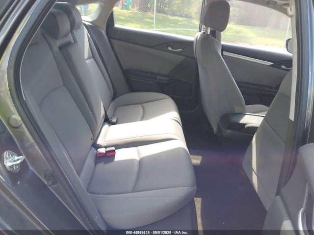 45999538 :رقم المزاد ، JHMFC1F37JX022691 vin ، 2018 Honda Civic Ex-t مزاد بيع