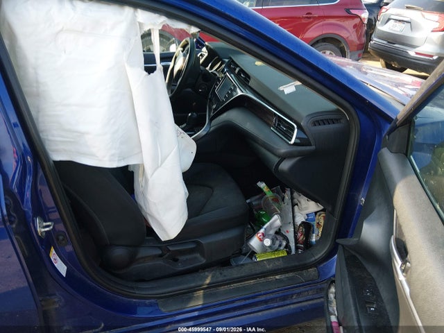 Продаж на аукціоні авто 2018 Toyota Camry Le, vin: 4T1B11HK9JU669584, номер лоту: 45999547