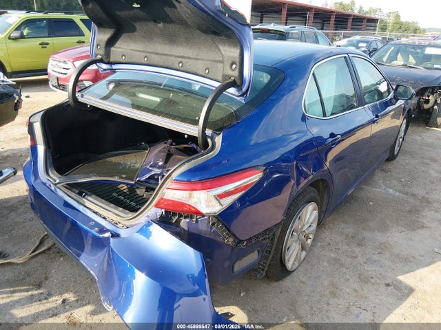Продаж на аукціоні авто 2018 Toyota Camry Le, vin: 4T1B11HK9JU669584, номер лоту: 45999547