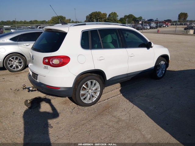 Aukcja sprzedaży 2011 Volkswagen Tiguan Se, vin: WVGBV7AX8BW541825, numer aukcji: 45999624