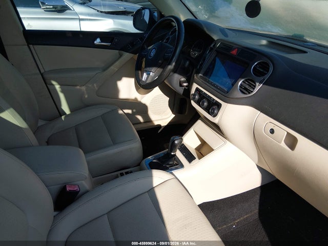 Aukcja sprzedaży 2011 Volkswagen Tiguan Se, vin: WVGBV7AX8BW541825, numer aukcji: 45999624