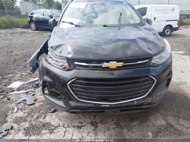 2017 Chevrolet Trax Lt მანქანა იყიდება აუქციონზე, vin: 3GNCJPSB8HL143673, აუქციონის ნომერი: 45999644
