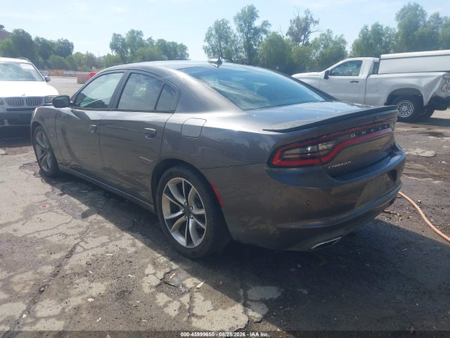 45999650 :رقم المزاد ، 2C3CDXCT3FH919032 vin ، 2015 Dodge Charger Road/track مزاد بيع