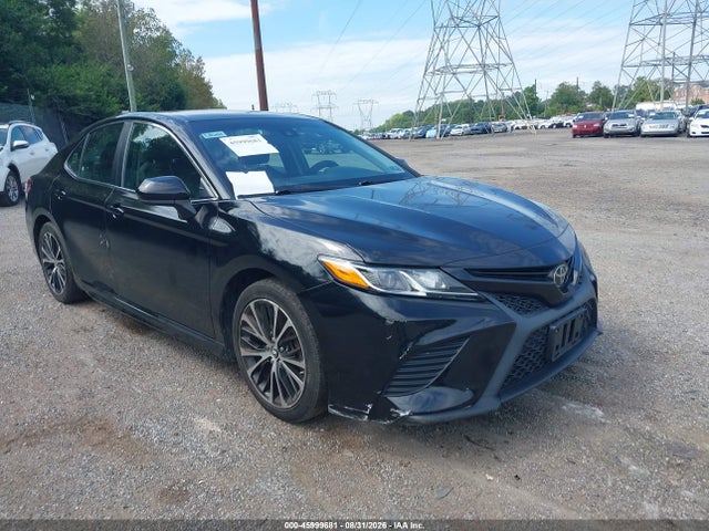 4T1B11HK0JU560575 Toyota CAMRY SE