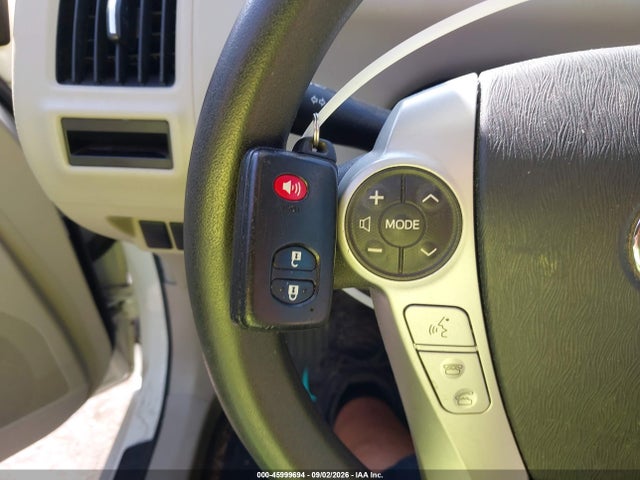 45999694 :رقم المزاد ، JTDZN3EU8D3244831 vin ، 2013 Toyota Prius V Three مزاد بيع
