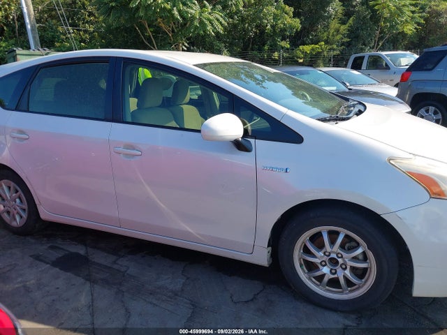 45999694 :رقم المزاد ، JTDZN3EU8D3244831 vin ، 2013 Toyota Prius V Three مزاد بيع