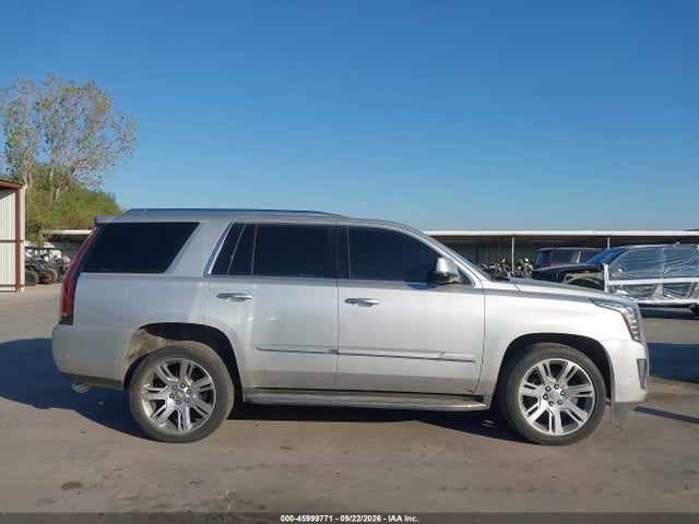 Продаж на аукціоні авто 2018 Cadillac Escalade Luxury, vin: 1GYS3BKJ9JR323679, номер лоту: 45999771