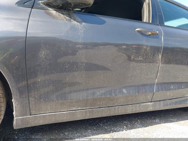 45999841 :رقم المزاد ، 1C3CCCBG5FN569782 vin ، 2015 Chrysler 200 S مزاد بيع