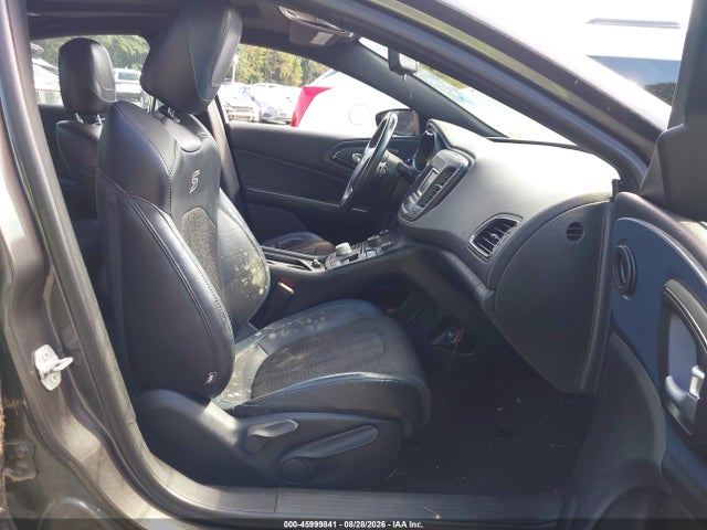 45999841 :رقم المزاد ، 1C3CCCBG5FN569782 vin ، 2015 Chrysler 200 S مزاد بيع