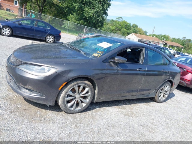 45999841 :رقم المزاد ، 1C3CCCBG5FN569782 vin ، 2015 Chrysler 200 S مزاد بيع