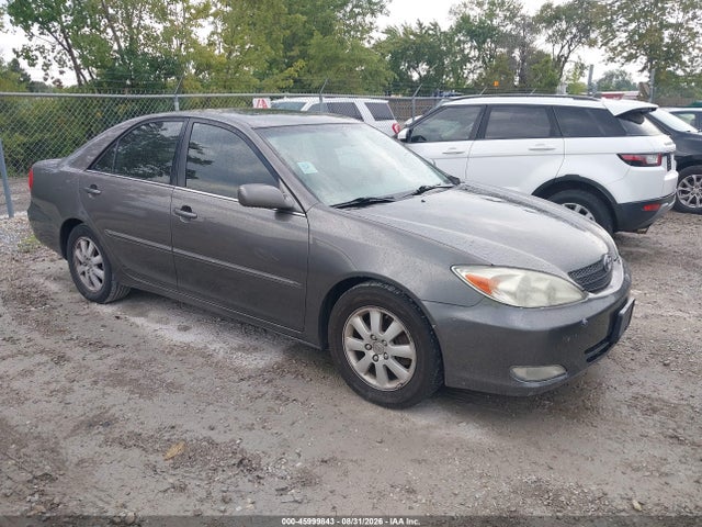 2003 Toyota Camry Xle V6 მანქანა იყიდება აუქციონზე, vin: 4T1BF30K33U566561, აუქციონის ნომერი: 45999843