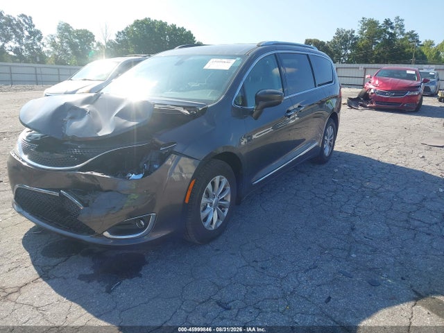 45999846 :رقم المزاد ، 2C4RC1EG6JR289628 vin ، 2018 Chrysler Pacifica Touring L Plus مزاد بيع