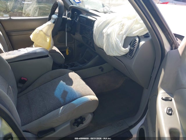 Продажа на аукционе авто 2000 Ford Explorer Xlt, vin: 1FMZU63E1YZC60836, номер лота: 45999859