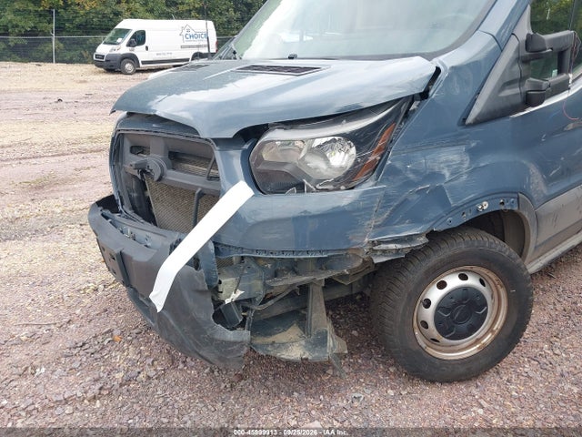 Продажа на аукционе авто 2022 Ford Transit-250 Cargo Van, vin: 1FTBR3X83NKA13641, номер лота: 45999913