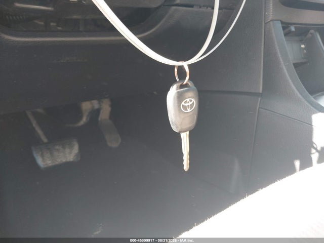 2014 Toyota Corolla Le მანქანა იყიდება აუქციონზე, vin: 5YFBURHE2EP069240, აუქციონის ნომერი: 45999917