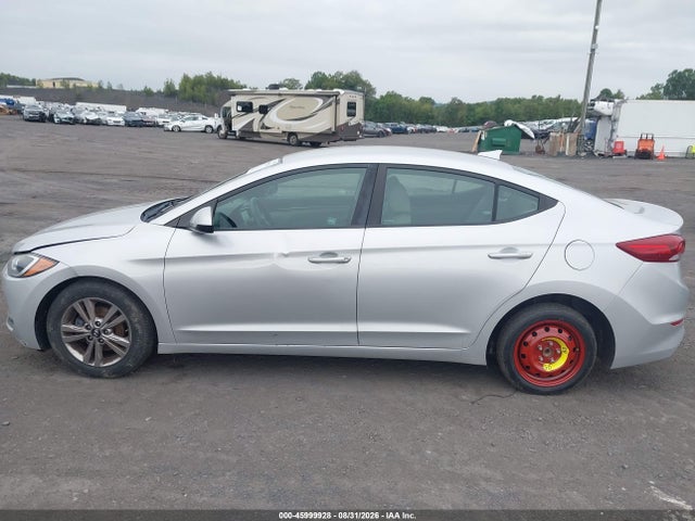 2018 Hyundai Elantra Sel მანქანა იყიდება აუქციონზე, vin: KMHD84LF8JU442578, აუქციონის ნომერი: 45999928