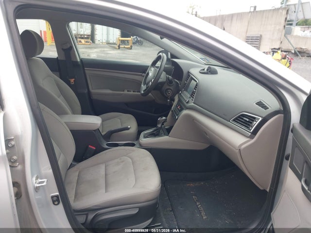 2018 Hyundai Elantra Sel მანქანა იყიდება აუქციონზე, vin: KMHD84LF8JU442578, აუქციონის ნომერი: 45999928