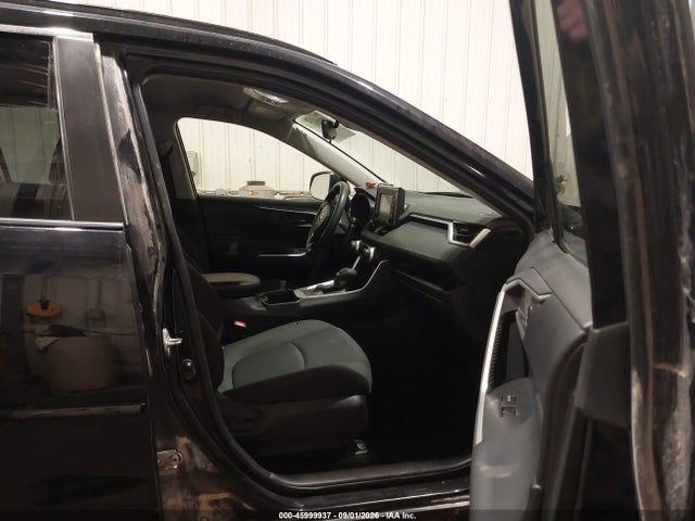 2022 Toyota Rav4 Hybrid Le მანქანა იყიდება აუქციონზე, vin: JTMMWRFV7ND140716, აუქციონის ნომერი: 45999937