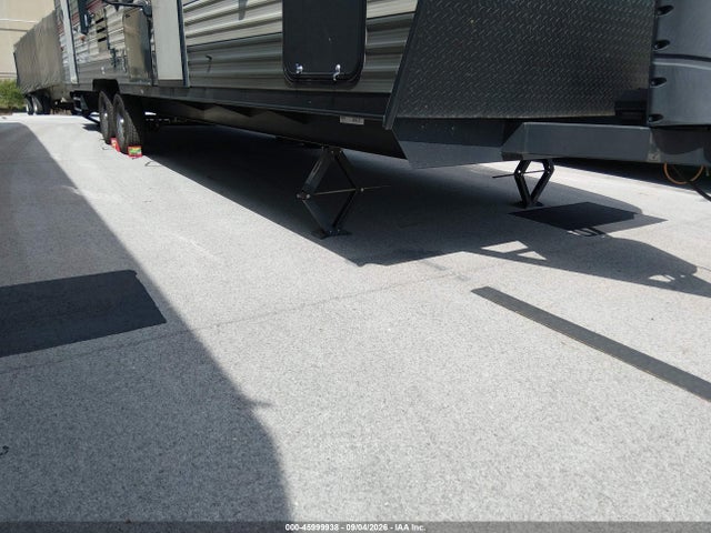 Продаж на аукціоні авто 2018 Forest River Cherokee Grey Wolf 26dbh Travel Trailer, vin: 4X4TCKB26JK050139, номер лоту: 45999938