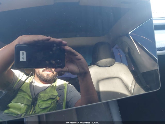 45999940 :رقم المزاد ، 5YJ3E1EB4MF879010 vin ، 2021 Tesla Model 3 Long Range Dual Motor All-wheel Drive مزاد بيع