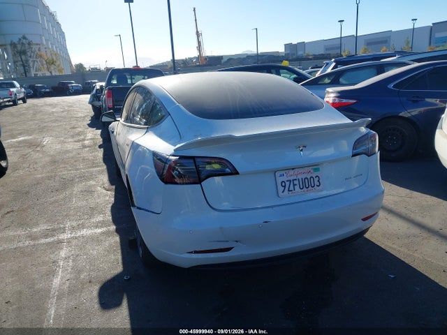 45999940 :رقم المزاد ، 5YJ3E1EB4MF879010 vin ، 2021 Tesla Model 3 Long Range Dual Motor All-wheel Drive مزاد بيع