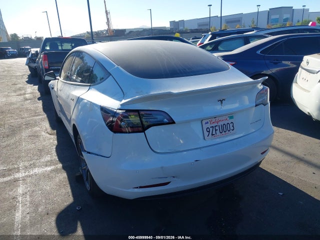 45999940 :رقم المزاد ، 5YJ3E1EB4MF879010 vin ، 2021 Tesla Model 3 Long Range Dual Motor All-wheel Drive مزاد بيع