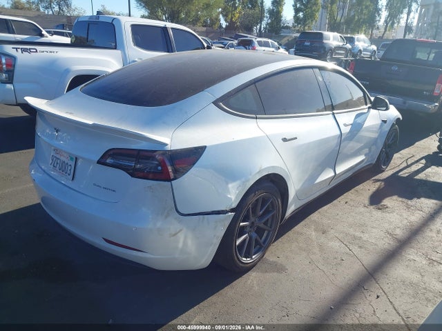 45999940 :رقم المزاد ، 5YJ3E1EB4MF879010 vin ، 2021 Tesla Model 3 Long Range Dual Motor All-wheel Drive مزاد بيع