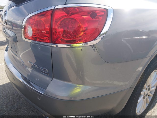 45999943 :رقم المزاد ، 5GAER23768J212439 vin ، 2008 Buick Enclave Cxl مزاد بيع