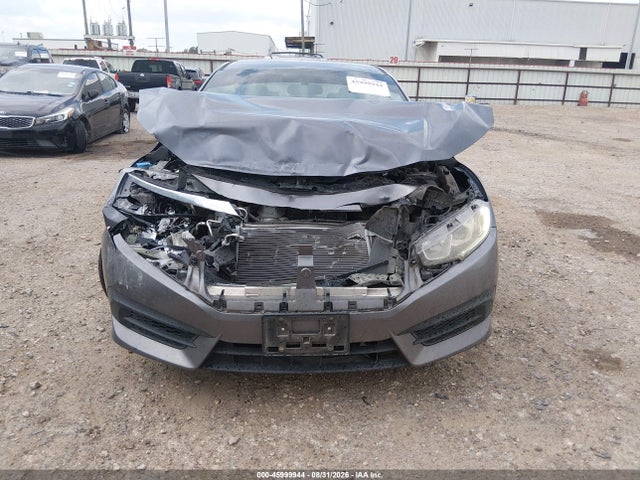 45999944 :رقم المزاد ، 2HGFC2F53JH601188 vin ، 2018 Honda Civic Lx مزاد بيع