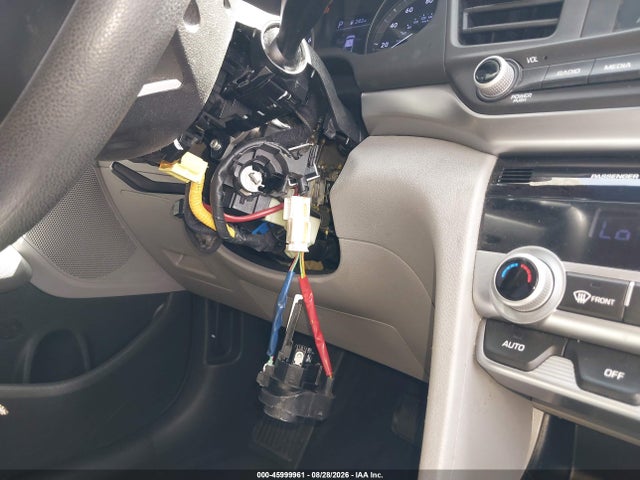 45999961 :رقم المزاد ، 5NPD84LF3LH562113 vin ، 2020 Hyundai Elantra Sel مزاد بيع