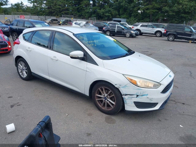 45999971 :رقم المزاد ، 1FADP3K25HL212051 vin ، 2017 Ford Focus Se مزاد بيع
