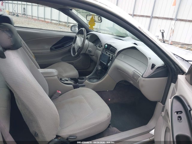 Продаж на аукціоні авто 2000 Ford Mustang, vin: 1FAFP404XYF277429, номер лоту: 45999979