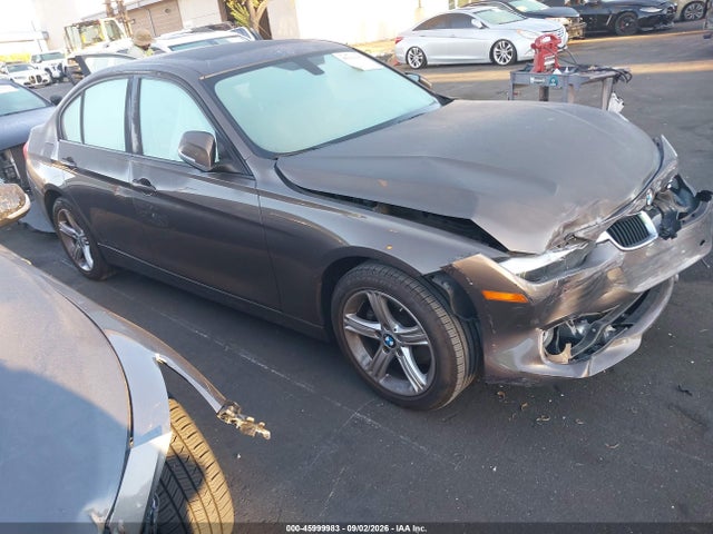 45999983 :رقم المزاد ، WBA3B1C56EPV79690 vin ، 2014 Bmw 320i مزاد بيع