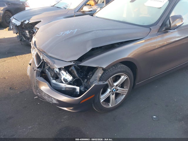 2014 Bmw 320i მანქანა იყიდება აუქციონზე, vin: WBA3B1C56EPV79690, აუქციონის ნომერი: 45999983