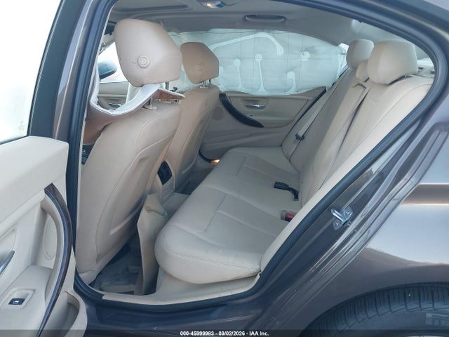 2014 Bmw 320i მანქანა იყიდება აუქციონზე, vin: WBA3B1C56EPV79690, აუქციონის ნომერი: 45999983