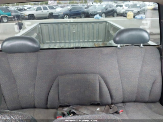 Продаж на аукціоні авто 2002 Chevrolet Silverado 1500, vin: 2GCEC19T121268157, номер лоту: 46000067