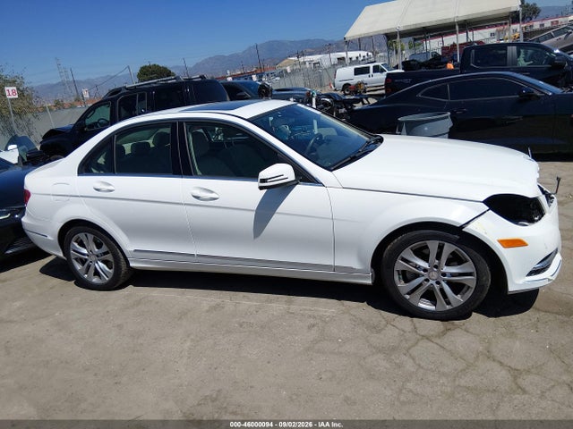 WDDGF4HB5EG254818 Mercedes-Benz C 250 Luxury