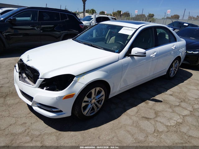 WDDGF4HB5EG254818 Mercedes-Benz C 250 Luxury