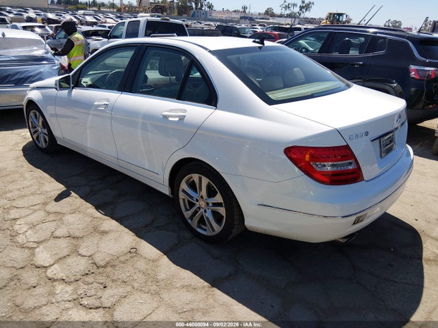 WDDGF4HB5EG254818 Mercedes-Benz C 250 Luxury