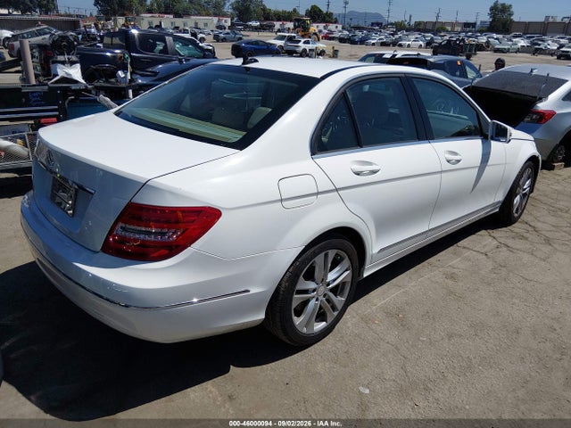 WDDGF4HB5EG254818 Mercedes-Benz C 250 Luxury