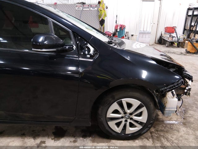 Продажа на аукционе авто 2017 Toyota Prius Four, vin: JTDKARFU6H3047533, номер лота: 46000129