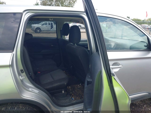 Продаж на аукціоні авто 2018 Mitsubishi Outlander Es, vin: JA4AZ3A36JZ057508, номер лоту: 46000190