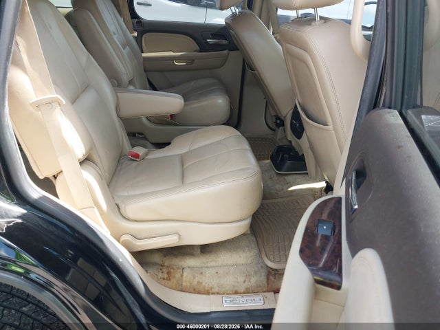 Продажа на аукционе авто 2007 Gmc Yukon Denali, vin: 1GKFK63827J178672, номер лота: 46000201
