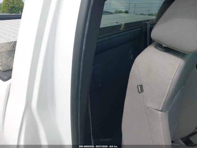 Продаж на аукціоні авто 2014 Chevrolet Silverado 1500 Work Truck 2wt, vin: 1GCNKPEC0EZ261837, номер лоту: 46000254