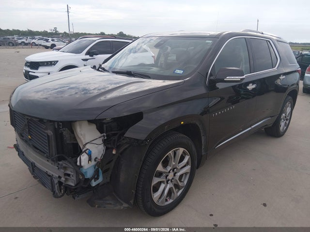 Chevrolet Traverse Premier 2018 1GNERKKWXJJ105334 Image 2