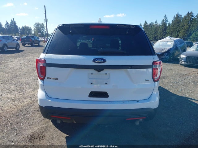 Ford Utility Police Interceptor 2017 1FM5K8AR1HGE15824 Image 16
