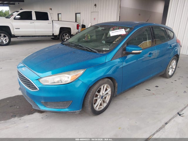Ford FOCUS SE 2015 1FADP3K26FL347715 Image 2